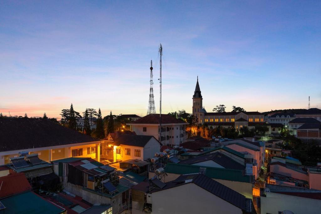 Yukkuri Boutique Hotel Dalat Buitenkant foto