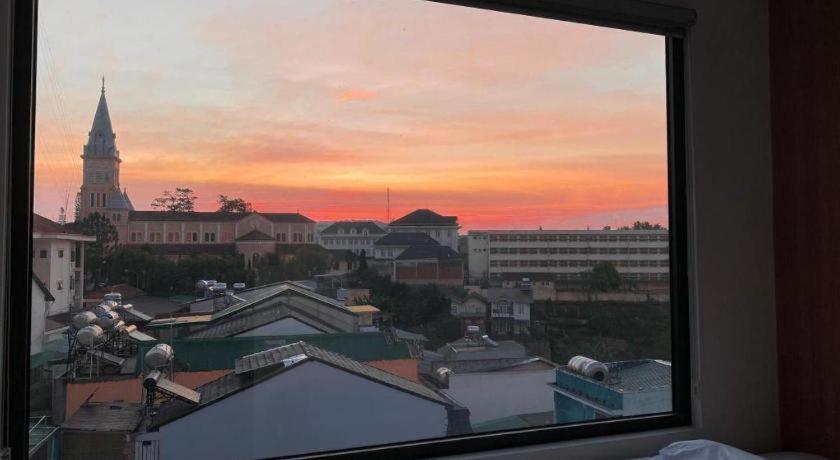 Yukkuri Boutique Hotel Dalat Buitenkant foto
